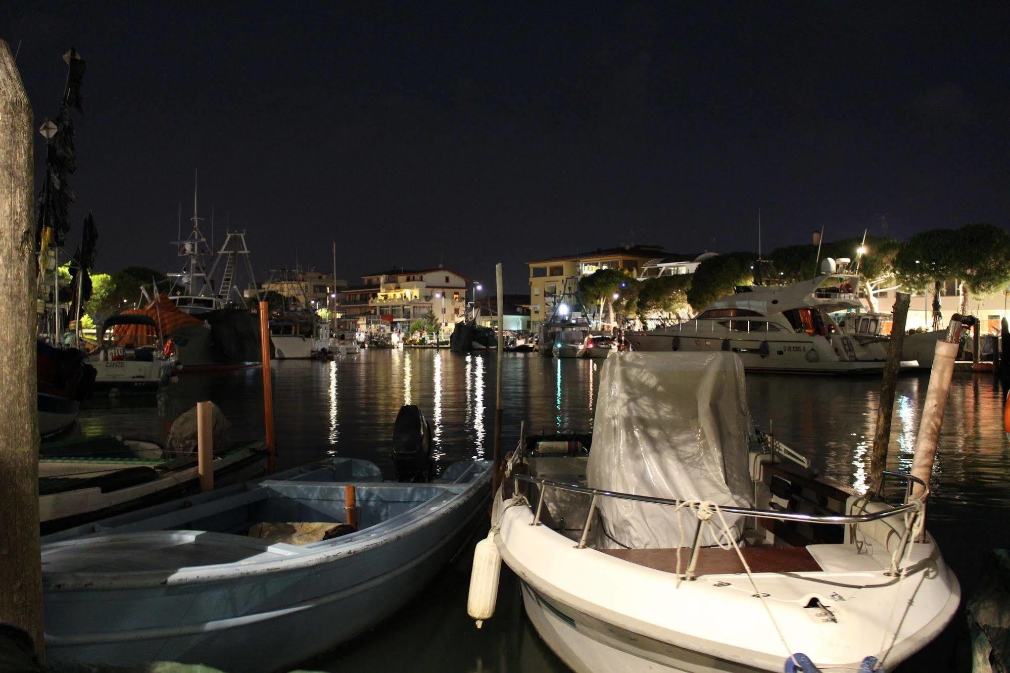 Aparthotel Gioia Caorle Exterior photo